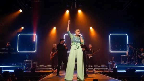 Beatrice Egli in der Uber-Arena: Partypower und Gänsehaut-Momente