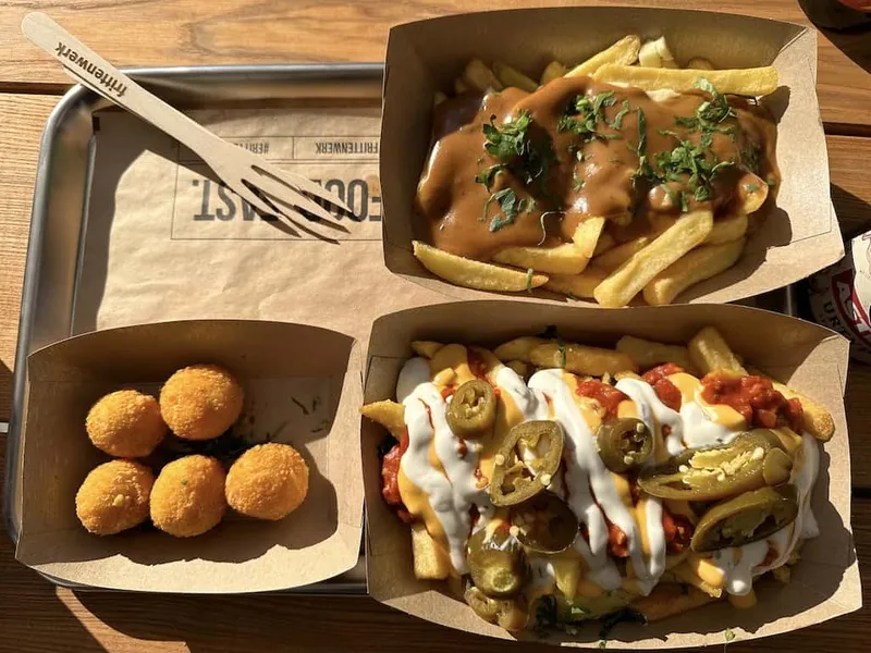 Frittenwerk Stuttgart Bolzstrasse: Poutine und Fries in der Stuttgarter Innenstadt