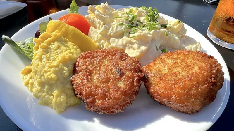 Bornholm: Fisch essen in den Räuchereien (Røgeri) Bornholms