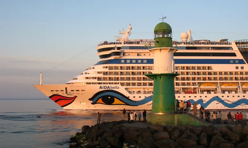 Kreuzfahrten ab Warnemünde