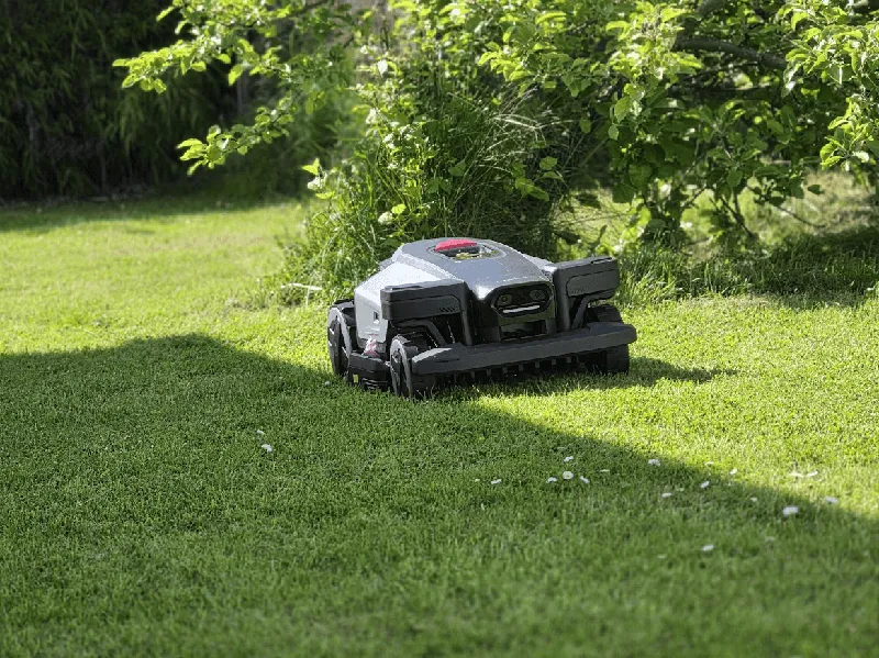 Roborock RockMow Z1 Test: Roborock greift jetzt auch den Garten an