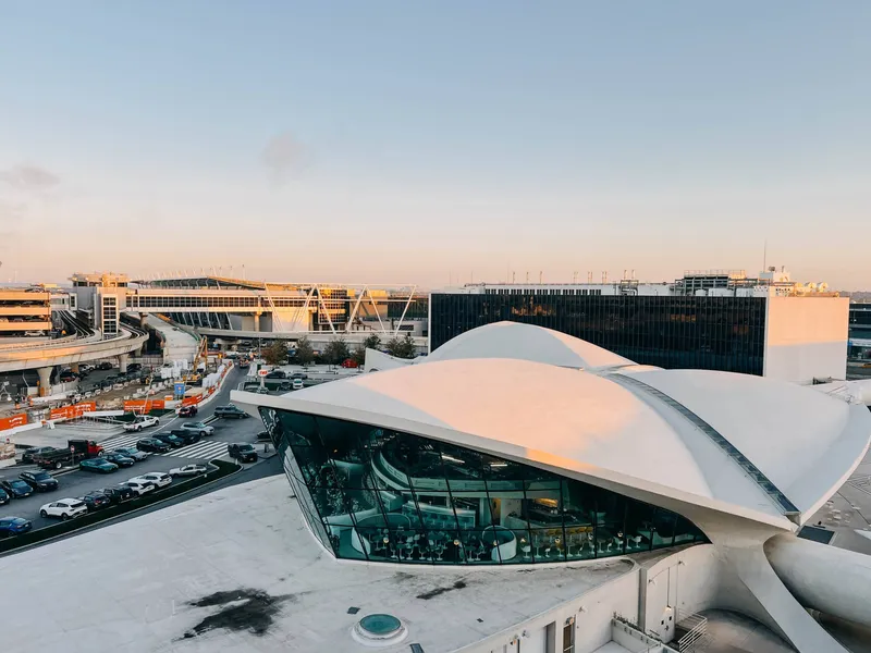 Das schönste Flughafenhotel der Welt: TWA Hotel am JFK Airport New York
