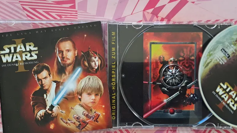 Star Wars – Die dunkle Bedrohung (Hörspiel von Oliver Döring mit Joachim Kerzel als Erzähler)
