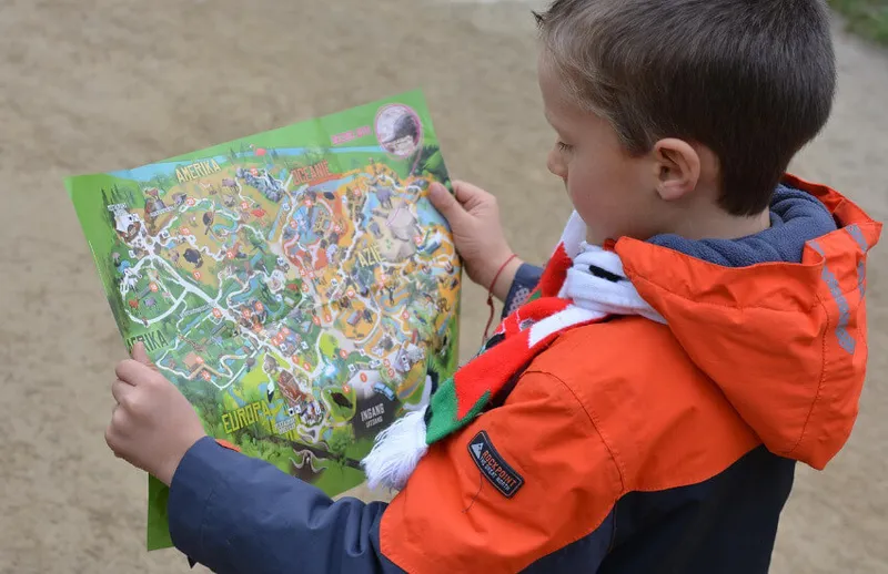 Reisen mit Kindern – Praktische Tipps für Strandbesuche, Freizeitparks und Stadtbummel