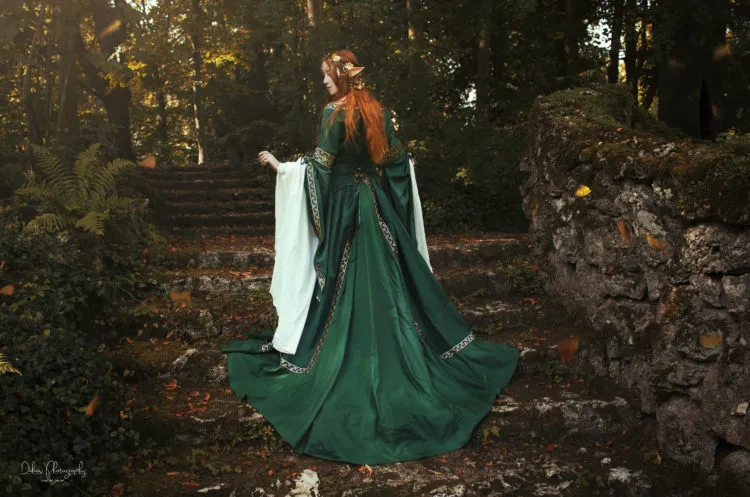 Makeover: Ein Kleid verlängern und elfischer machen