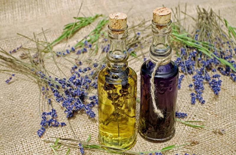 Aromatherapie – Einfluss von Düften und Aromen auf die Gesundheit