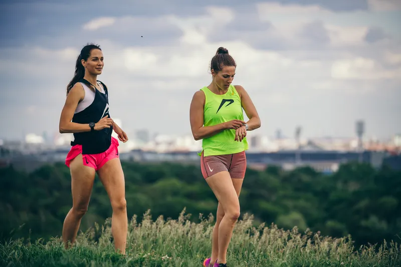 Fit in den Frühling: Wie du mit den richtigen Laufschuhen in die Laufsaison startest