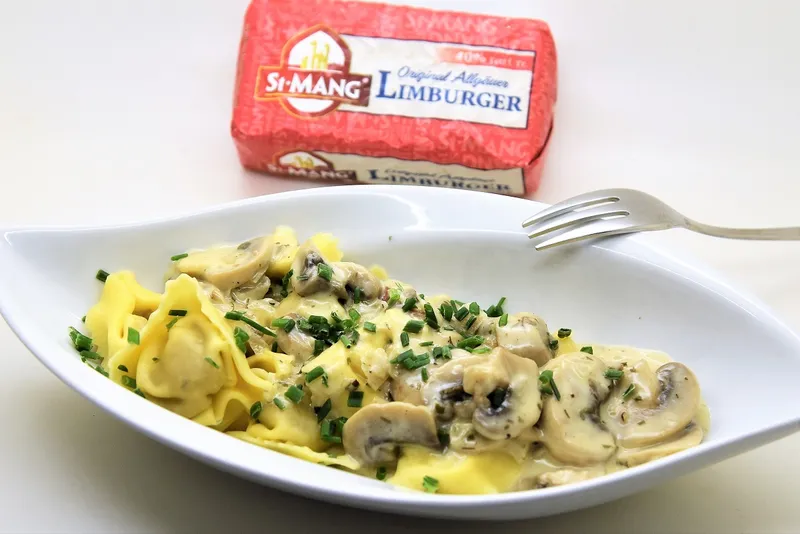 Tortelloni mit Original Allgäuer St. Mang Limburger