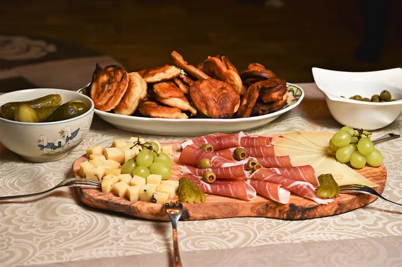 Mediterrane Delikatessen – Spezialitäten aus dem Mittelmeerraum