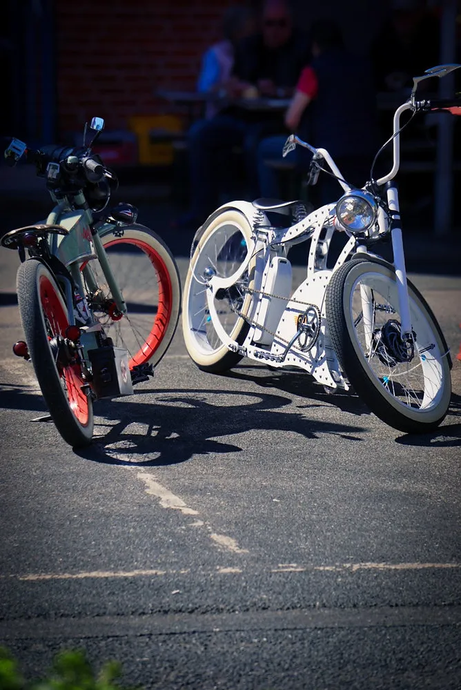 Cruiser E‑Bikes im Chopper‑Design: Stil, Power & Hafenmomente in Hamburg