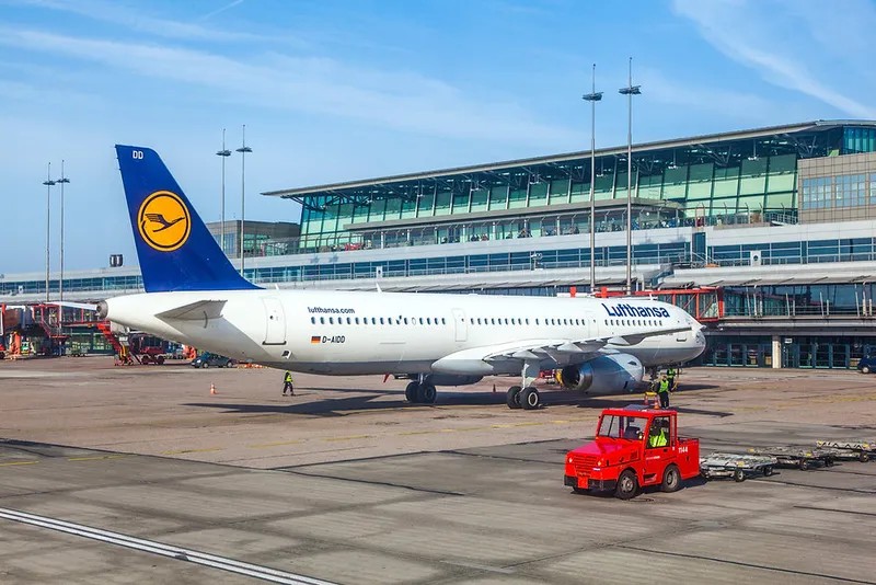 Radtour rund um den Flughafen Hamburg: Geschichte, Fotospots & Tipps