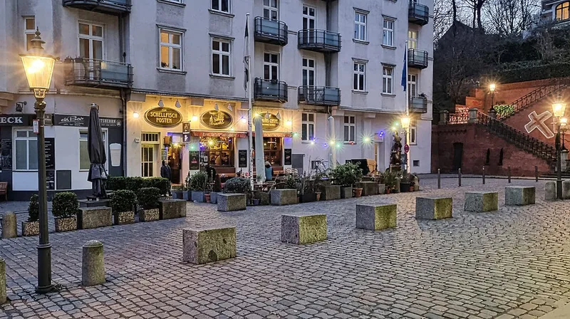 Schellfischposten Hamburg - kleinste Kultkneipe und großes Herz der Hafenkante