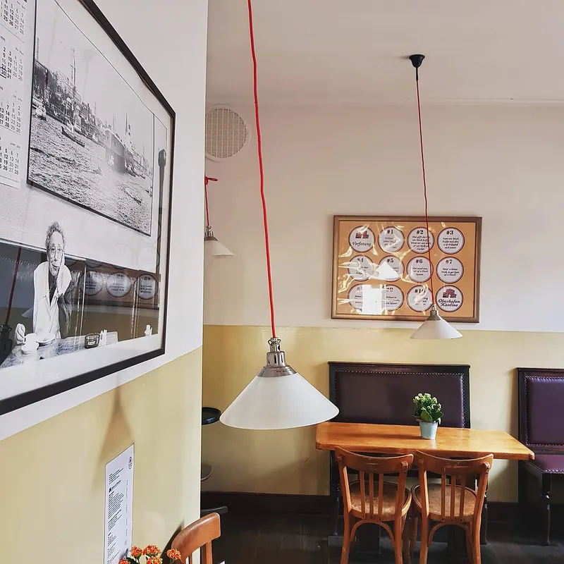 Oberhafen‑Kantine Hamburg: Ein schiefes Wahrzeichen voller Geschichte, Charme und norddeutscher Eigenart