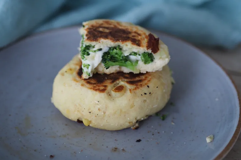 Kartoffelbrot/Pfannebrot mit Füllung