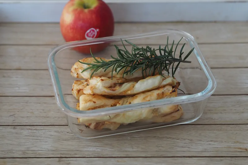 Blätterteig-Apfel-Quark Stangen