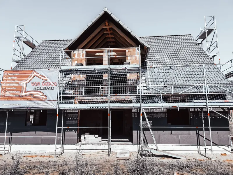 Hausbau // Hallo Dachpfannen!