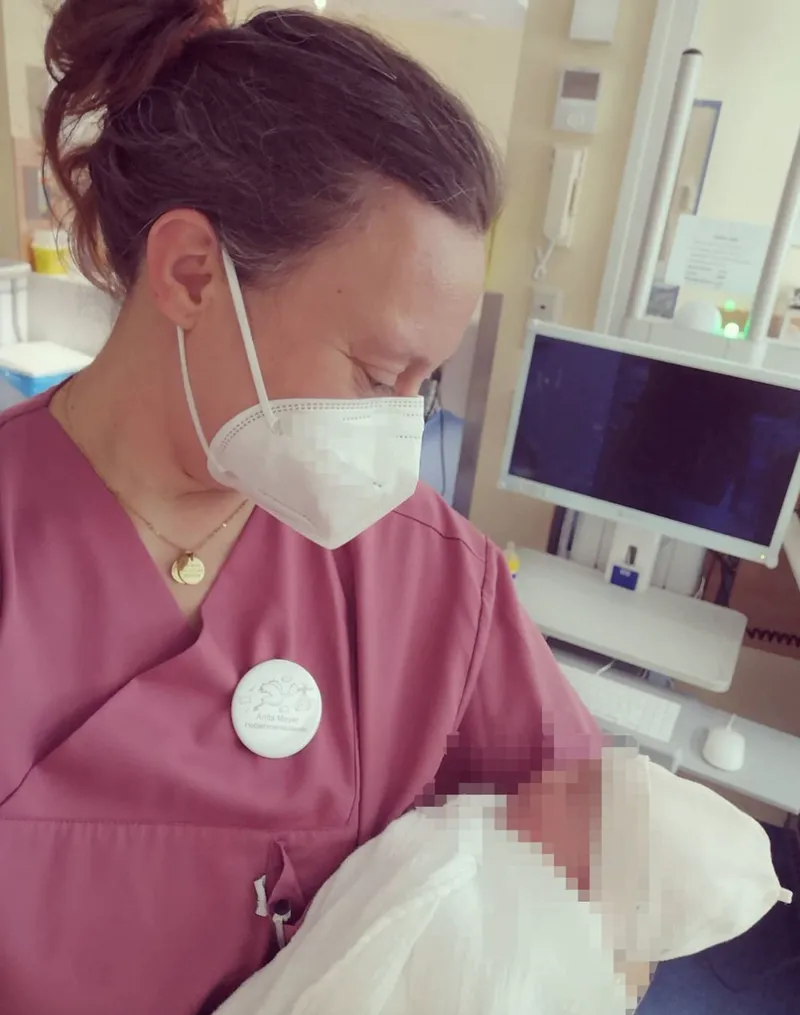 Warum hört man hier so wenig von Mira im Moment? – Über das Hebammenstudium