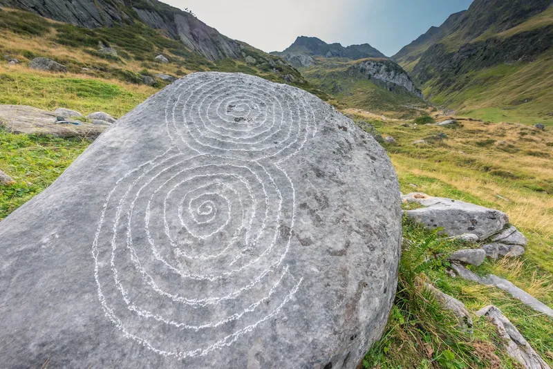 Ein Bildband der Extraklasse: Steinkult und Kultsteine in Südtirol