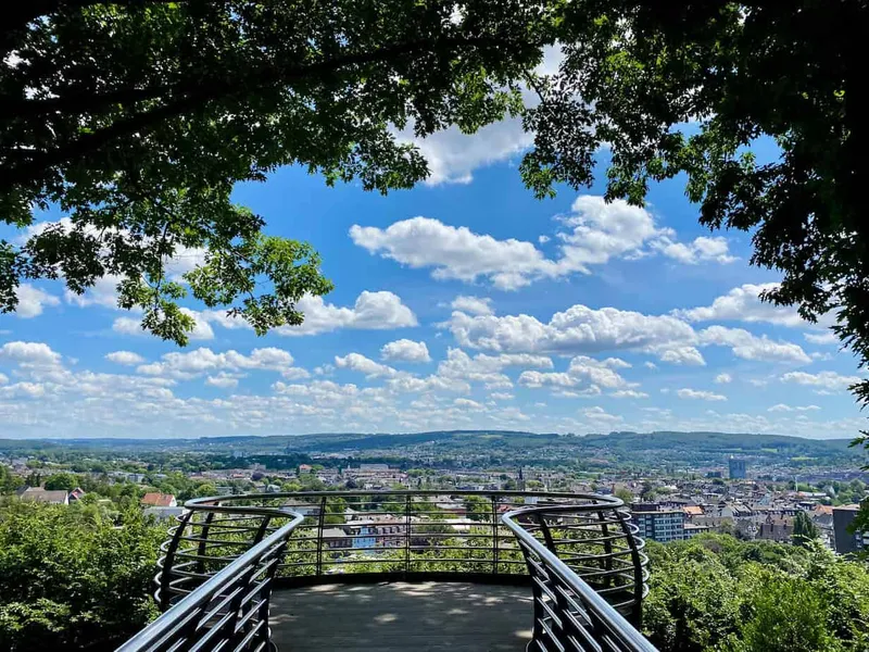 Ein Besuch in Wuppertal: Sehenswürdigkeiten rund um die Schwebebahn
