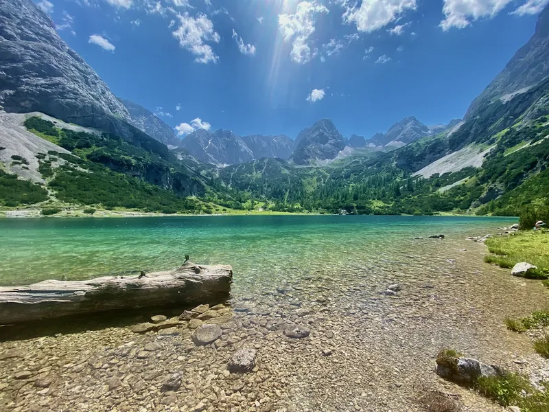 Prominent but worthwhile photo destination – Lake Seebensee, Austria