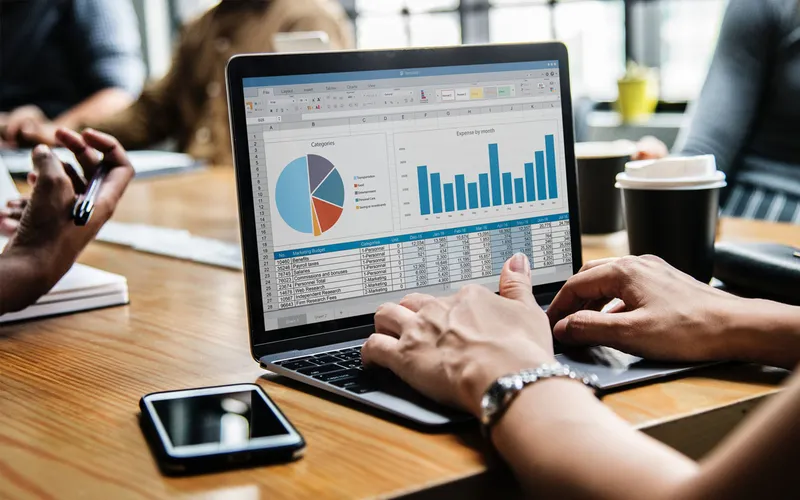 Mit Website-Tools zu besseren SEO-, SEA- und Conversion-Ergebnissen