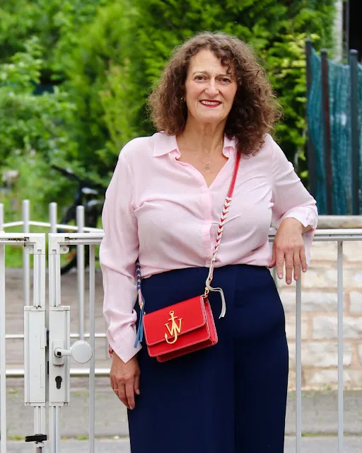 Dunkelblaue Hose - maritimer Look light