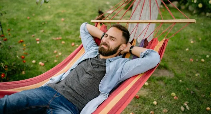 Der neue Männer-Wochenend-Ratgeber: So genießen Sie die Zeit allein