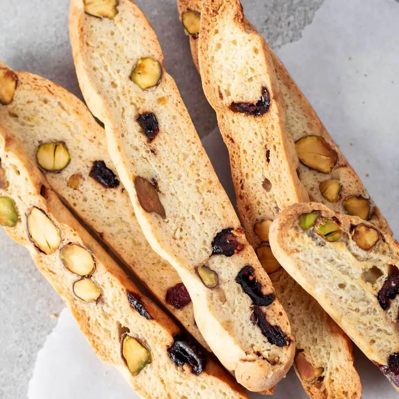 Vegane Cantuccini mit Pistazien und Cranberrys