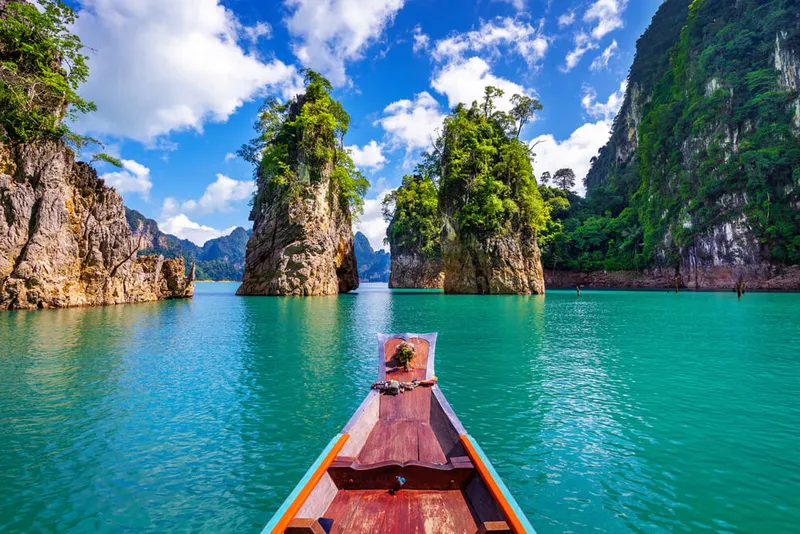 Thailands Tempel, nördliche Berge und Küsteninseln auf einer Rundreise erkunden
