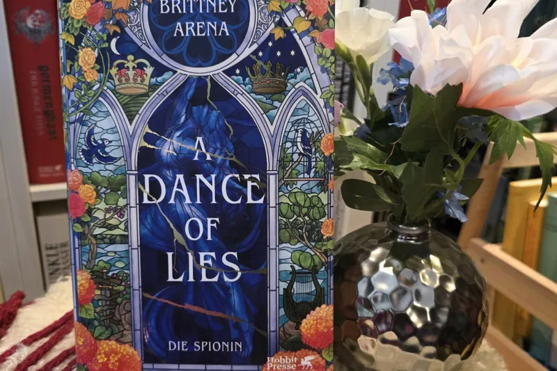 A Dance of Lies: Die Spionin von Brittney Arena