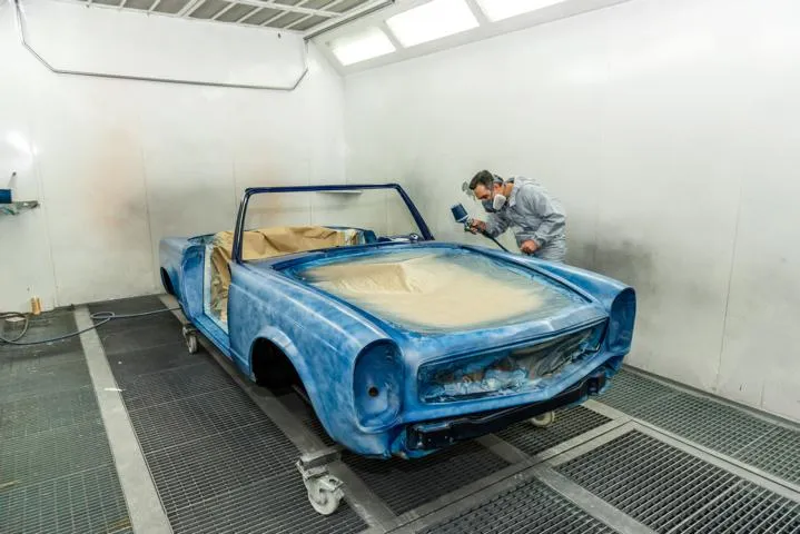 Oldtimer lackieren: Der große Ratgeber für perfekten Glanz und langfristigen Werterhalt