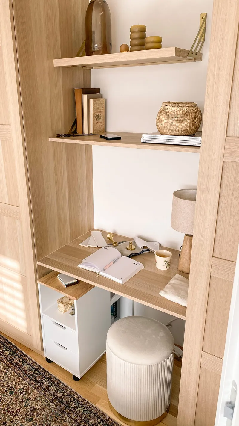 Schreibtisch selber bauen – DIY für kleinen Einbauschreibtisch