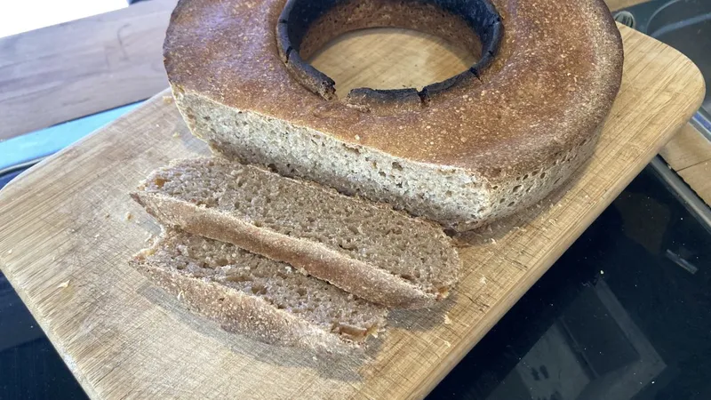 Brot backen im Omnia: Backtipps für unterwegs im Kastenwagen