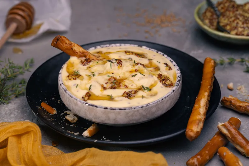 Honig-Senf-Dip – mein Allrounder für Grillen, Fingerfood & Co.