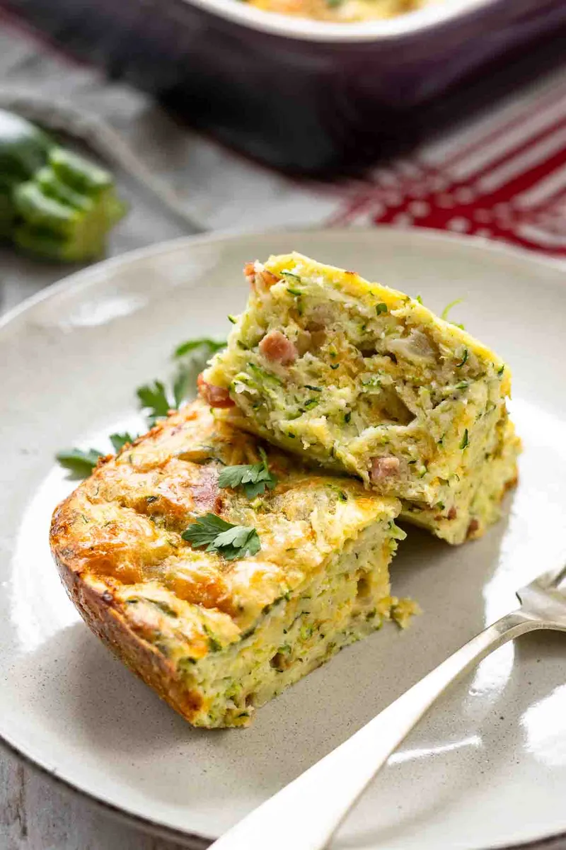 Zucchini-Auflauf mit Käse und Speck (Zucchini Schnitten)