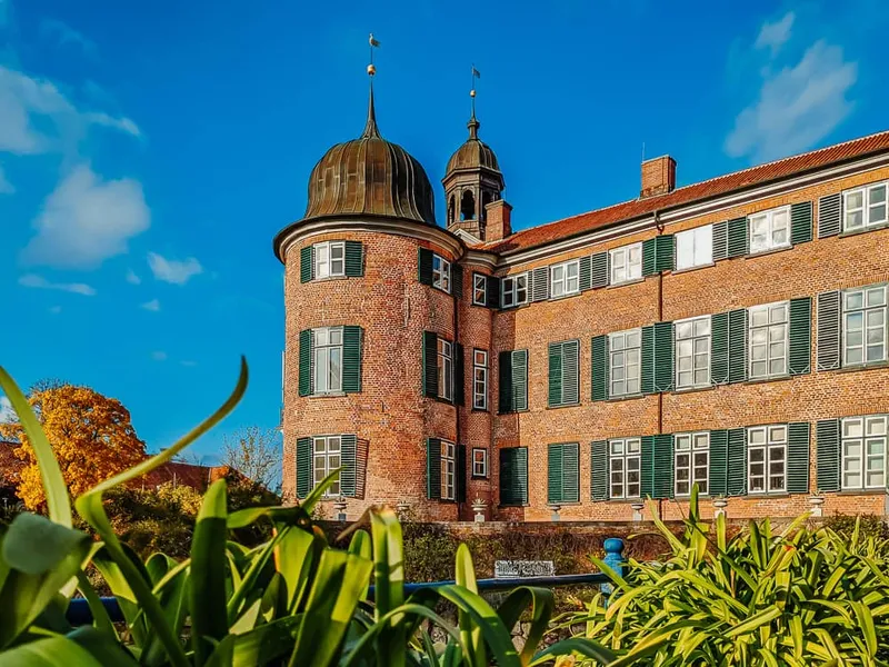 Eutin Sehenswürdigkeiten: Schloss, Altstadt und die schönsten Ecken der Rosenstadt