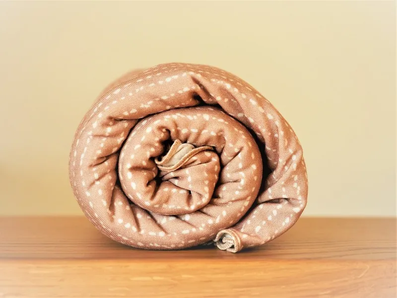 Alles über elastische Tragetücher
